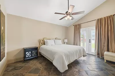 96 April Point Drive N, Conroe, TX 77356 - Photo 13