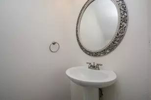 9850 Pagewood Ln, Houston, TX 77042 - Photo 9