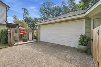 3705 September Drive, Baytown, TX 77521 - Photo 37