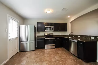 261 Kellyn Court, Conroe, TX 77306 - Photo 7