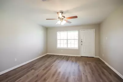261 Kellyn Court, Conroe, TX 77306 - Photo 5