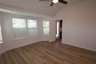 726 Falling Cave Dr, Willis, TX 77378 - Photo 15