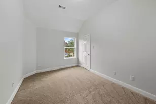 18450 W Laura Shore Dr, Cypress, TX 77433 - Photo 23