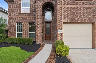 18450 W Laura Shore Dr, Cypress, TX 77433 - Photo 3