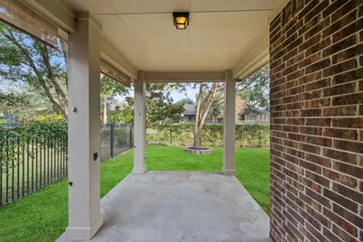 18450 W Laura Shore Drive, Cypress, TX 77433 - Photo 31