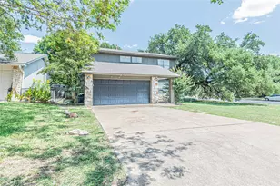 12001 Trianon Ln, Austin, TX 78727 - Photo 5