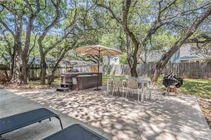 12001 Trianon Ln, Austin, TX 78727 - Photo 11