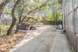 12001 Trianon Ln, Austin, TX 78727 - Photo 13