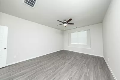 15642 Buffalo Meadow Court, Houston, TX 77090 - Photo 9