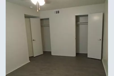 909 W 7th St, Justin, TX 76247 - Photo 9