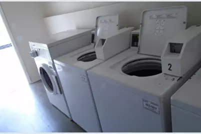 909 W 7th St, Justin, TX 76247 - Photo 11