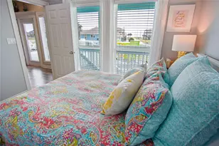 2566 Tide Dr, Crystal Beach, TX 77650 - Photo 37