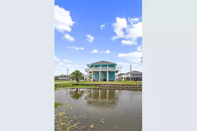 2566 Tide Drive, Crystal Beach, TX 77650 - Photo 37
