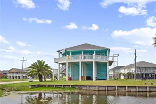 2566 Tide Dr, Crystal Beach, TX 77650 - Photo 37