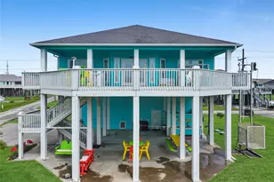 2566 Tide Dr, Crystal Beach, TX 77650 - Photo 43