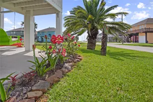 2566 Tide Dr, Crystal Beach, TX 77650 - Photo 3