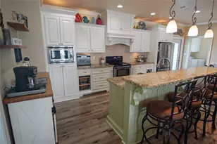 2566 Tide Dr, Crystal Beach, TX 77650 - Photo 15