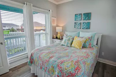 2566 Tide Drive, Crystal Beach, TX 77650 - Photo 37