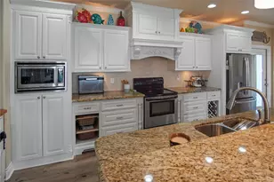 2566 Tide Dr, Crystal Beach, TX 77650 - Photo 17
