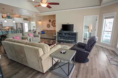 2566 Tide Drive, Crystal Beach, TX 77650 - Photo 11