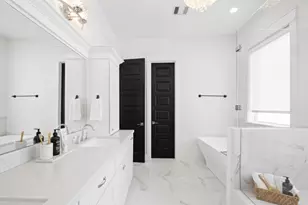 1405 Indiana St, Houston, TX 77006 - Photo 5