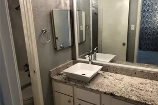 10615 Briar Forest Dr, Houston, TX 77042 - Photo 11