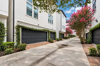 2725 Cohn Garden, Houston, TX 77007 - Photo 21