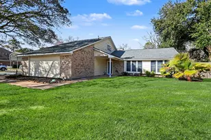 1306 W Stroker Rd, Crosby, TX 77532 - Photo 1