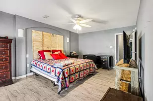 1306 W Stroker Rd, Crosby, TX 77532 - Photo 21