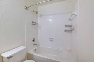 46 Drifting Shadows Cir, Conroe, TX 77385 - Photo 17