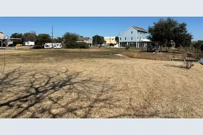 222 Rueorleans Street, Baytown, TX 77520 - Photo 11