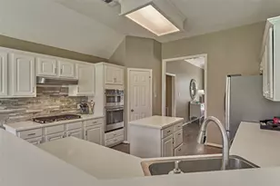 161 April Waters Dr N, Conroe, TX 77356 - Photo 19