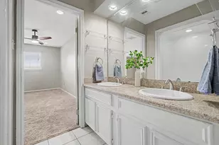 794 Thicket Ln, Houston, TX 77079 - Photo 37