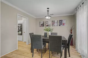 794 Thicket Ln, Houston, TX 77079 - Photo 9