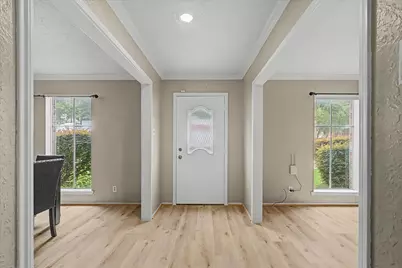 794 Thicket Lane, Houston, TX 77079 - Photo 3