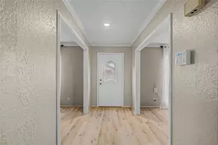 794 Thicket Ln, Houston, TX 77079 - Photo 3