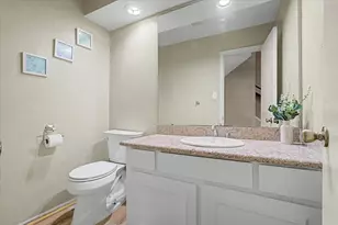 794 Thicket Ln, Houston, TX 77079 - Photo 41