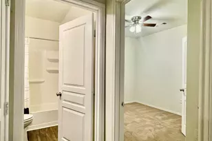 4610 Champions Landing Dr, Houston, TX 77069 - Photo 13