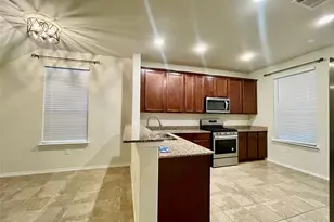 4610 Champions Landing Dr, Houston, TX 77069 - Photo 9