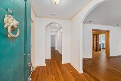 301 Bonham Street, Columbus, TX 78934 - Photo 3