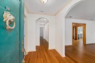 301 Bonham St, Columbus, TX 78934 - Photo 3