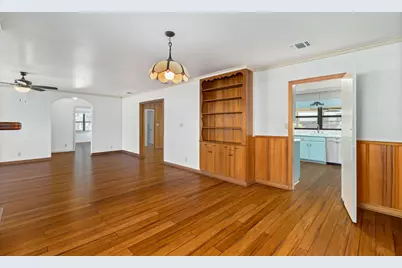 301 Bonham Street, Columbus, TX 78934 - Photo 9