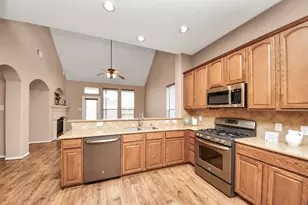 21710 S Shallow Glen Ln, Katy, TX 77450 - Photo 9