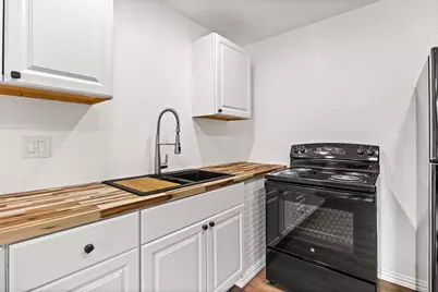 28096 Seven Sisters Road #C, New Caney, TX 77357 - Photo 5