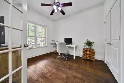 1809 Greenbriar Dr, Huntsville, TX 77340 - Photo 3