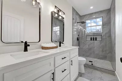 2412 Lucas Street, Houston, TX 77026 - Photo 15