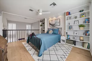 701 Bering Dr, Houston, TX 77057 - Photo 17