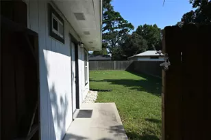 212 Summit Dr, Conroe, TX 77303 - Photo 15