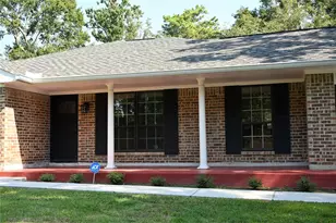 212 Summit Dr, Conroe, TX 77303 - Photo 3