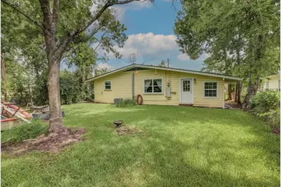 211 Magnolia Street, Lake Jackson, TX 77566 - Photo 33